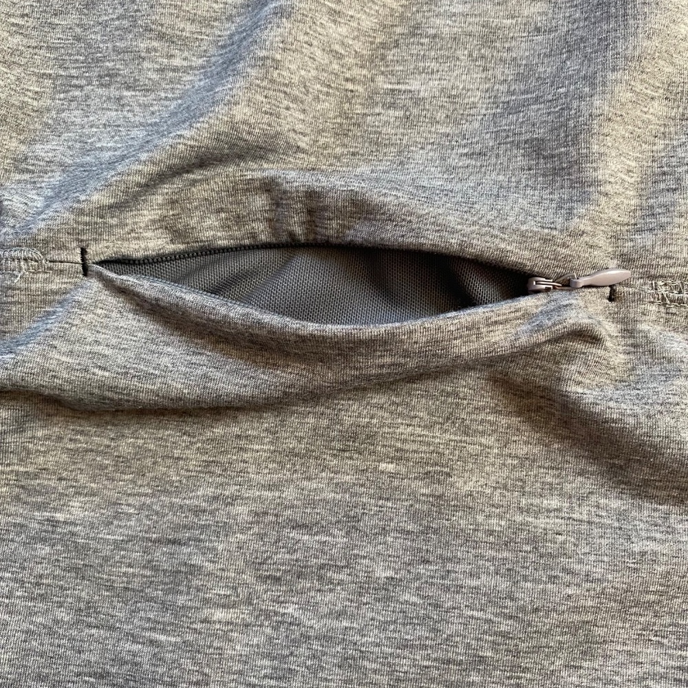 Vineyard Vines Long Sleeve Whale Performance Hoodie - Picture 9 of 10